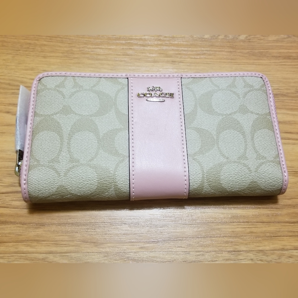 NWT Coach Signature Wallet with Pink Trim